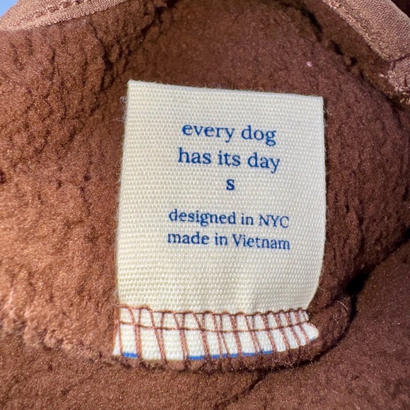 Little Beast Magic Brownie Fleece for Dogs - Picture 3 of 4